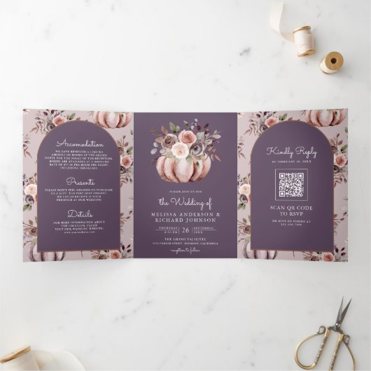 Neutrale Pompoen Bloemen QR Code Bleke Paarse Brui Drieluik Uitnodiging (Binnen)