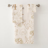Neutrale Pop Dog Patroon Elegant Monogram Bad Handdoek (Insitu)