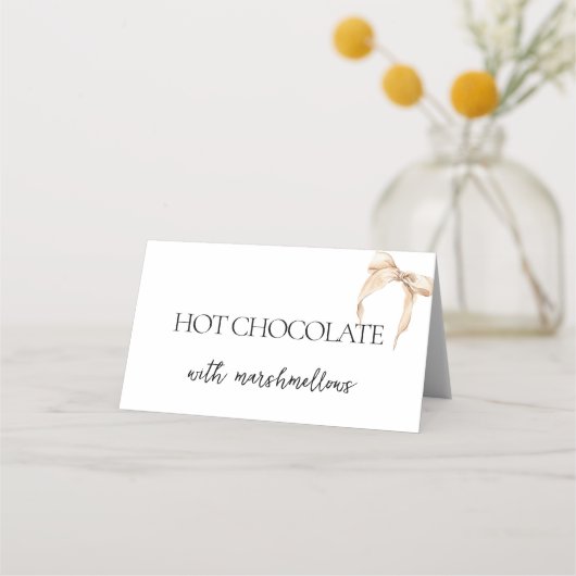 Neutrale strik buffetlabel beige bruiloftsfeest plaatskaartje (Voorkant)
