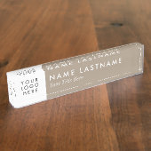 Neutrale Tan Beige Grey White Custom Logo Trendy Naambordje (Zijkant)