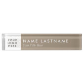 Neutrale Tan Beige Grey White Custom Logo Trendy Naambordje (Voorkant)