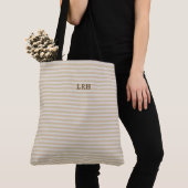 Neutrale Tan Streep Klassieke Monogram Beginletter Tote Bag (Dichtbij)