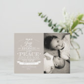 Neutrale witte kerstfotokaart met Typografie Feestdagenkaart (Staand voorkant)