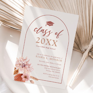 Neutrals en gedempt roze bloemen afstudeerfeest kaart
