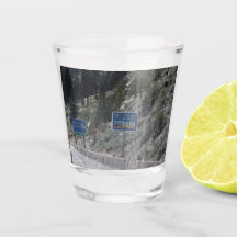 Nevada, Californië Border Shot Glass