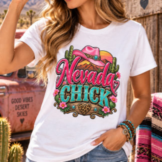 Nevada Chick Retro Western Cowgirl Woestijn Design T-shirt