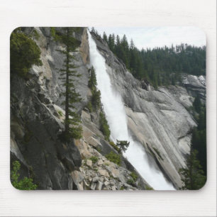 Nevada Falls in Yosemite National Park Muismat