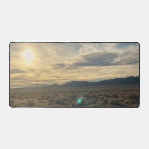 Nevada Woestijn Zonsondergang – Gouden Lucht boven Bureaumat