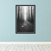 Nevelig Bospad Selectieve Kleur Canvas Afdruk (Insitu (Houten vloer))