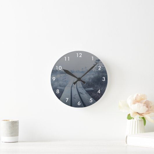 Nevelig veenlandschap ronde klok (Huis)