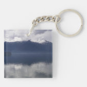 Nevelige Alaskische Zee in tinten blauw Sleutelhanger (Achterkant)