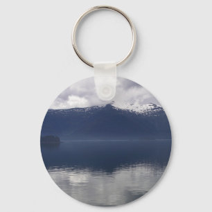 Nevelige Alaskische Zee in tinten blauw Sleutelhanger