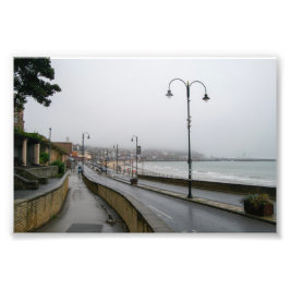 Nevelige ochtend bij Scarborough Foto Afdruk