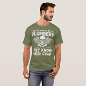 Never Argue With Plumbers Funny Plumber meme T-shirt (Voorkant volledig)