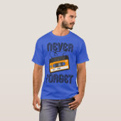 Never Forget Analog Cassetteape 80S 90S T-shirt (Voorkant volledig)