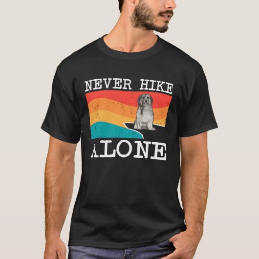 Never Hike Alone Pyrenean Shepherd Graphic Hiking T-shirt (Voorkant)