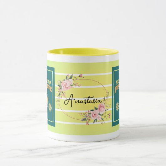 Never Stop, Just Move – Personalized Floral Motiva Mok (Midden)