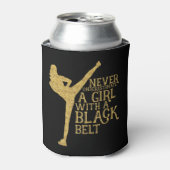 Never Underestimate A Girl with A Black Belt Gift  Blikjeskoeler (Blikje Voorkant)