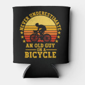 Never Underestimate an old guy on a Bicycle Fun Blikjeskoeler (Voorkant)