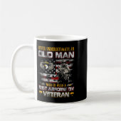 Never Underestimate An Old Man 101st Airborne Vete Koffiemok (Links)