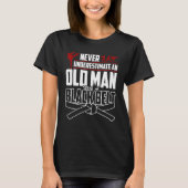 Never Underestimate An Old Man With A Black Belt K T-shirt (Voorkant)