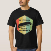 Never Underestimate An Old Man With A Harmonica T-shirt (Voorkant)