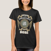 NEVER_UNDERESTIMATE_POWER_OF_A_BOSE T-SHIRT (Voorkant)