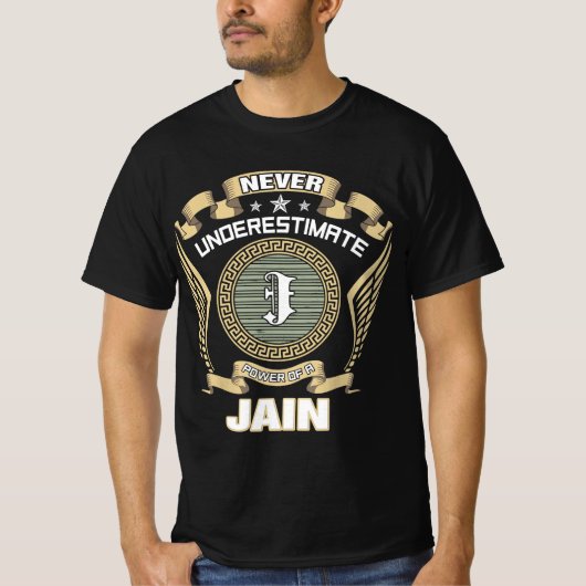 NEVER_UNDERESTIMATE_POWER_OF_A_JAIN T-SHIRT (Voorkant)