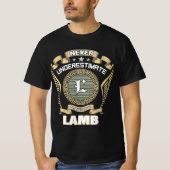 NEVER_UNDERESTIMATE_POWER_OF_A_LAMB T-SHIRT (Voorkant)