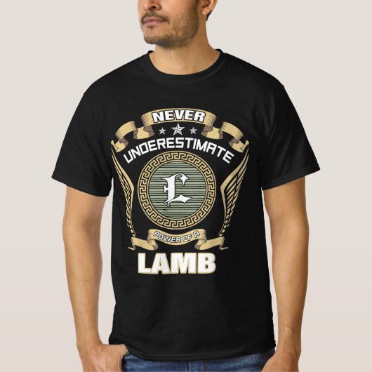 NEVER_UNDERESTIMATE_POWER_OF_A_LAMB T-SHIRT (Voorkant)
