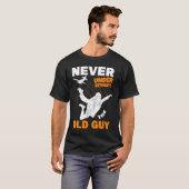 Never Underestimate The Old Parachuter Grandpa Sky T-shirt (Voorkant volledig)