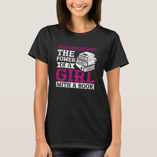 Never Underestimate the Power of a Girl With a Boo T-shirt (Voorkant)