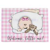 New Baby Girl With Teddy Bear On Gingham Groot Cadeauzakje (Voorkant)