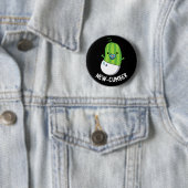 New cumber Funny Veggie Cucumber Pun Dark BG Ronde Button 5,7 Cm (In situ)