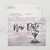 New Date Wedding Postponement Champagne Glasses Aankondigingskaart (Voorkant / Achterkant)