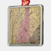 New England 4 Metalen Ornament (Links)