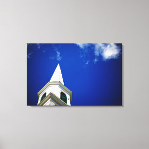 New England Church Steeple met een Royal Blue Sky Canvas Afdruk