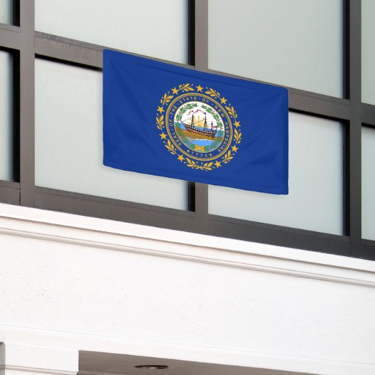 New Hampshire State Flag Spandoek (Buitenkant Gebouw)