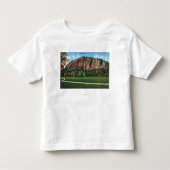 New Haven, CTView of West Rock Kinder Shirts (Voorkant)