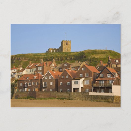 New housing en St Margaret Church, Whitby, Briefkaart (Voorkant)
