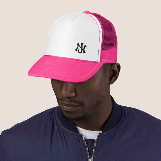 New Jersey trucker Pink Trucker Pet (In situ)
