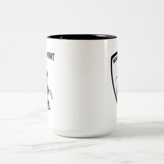 New Moral Army™ St. George & Dragon Logo Tweekleurige Koffiemok (Center)