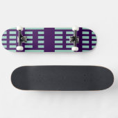 New Stylish Skateboard with Modern Stripe Pattern (Horizontaal)
