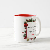 NEW YEAR  Frame with Red Star  Photo Family 2026 Tweekleurige Koffiemok (Voorkant rechts)