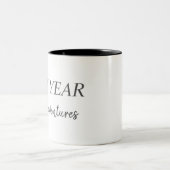 New Year New Adventures | Black & White Typography Tweekleurige Koffiemok (Center)