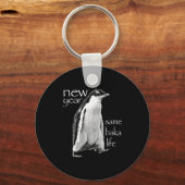 New Year Same Baka Life Penguin Joke Sleutelhanger (Voorkant)