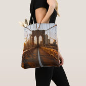 New York City Brooklyn Bridge Sunrise Tote Bag (Dichtbij)
