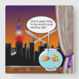 New York City Living Cartoon with Fish in Fishbowl Vierkante Klok