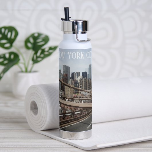 New York City Lower Manhattan Skyline Waterfles (Yoga)