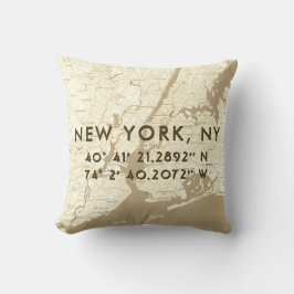 New York City Map Custom Coordinates | Beige Kussen
